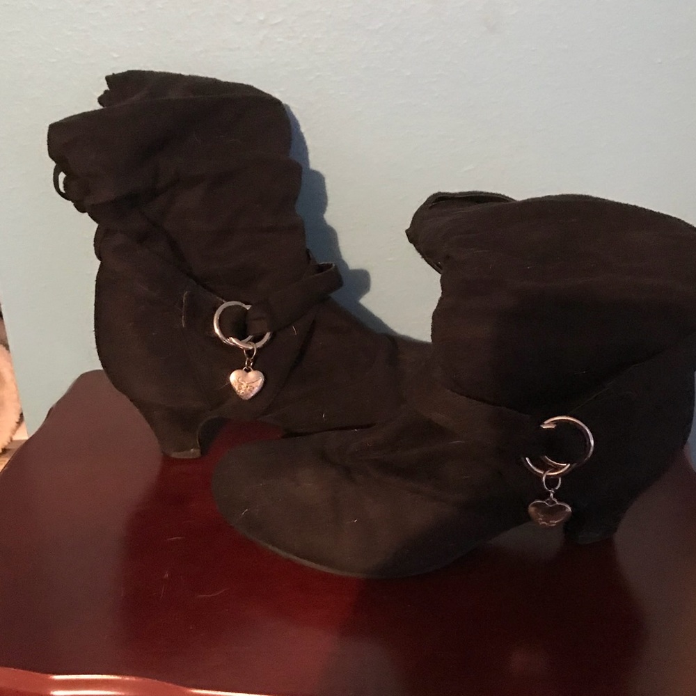 Black Shiekh 1 inch boots